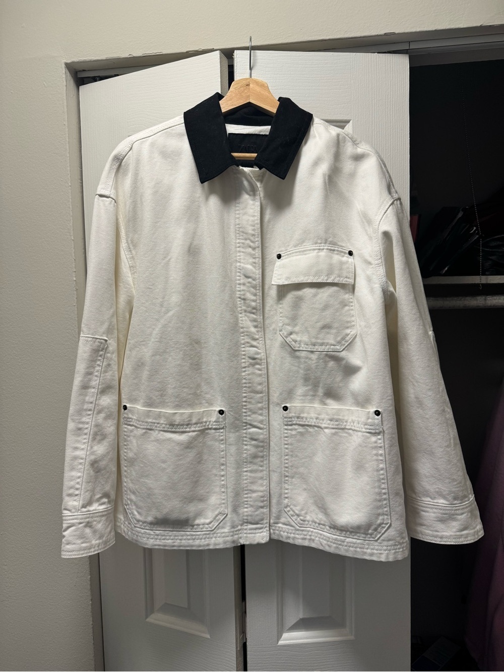 Zara White Utility Jacket with Black Collar
